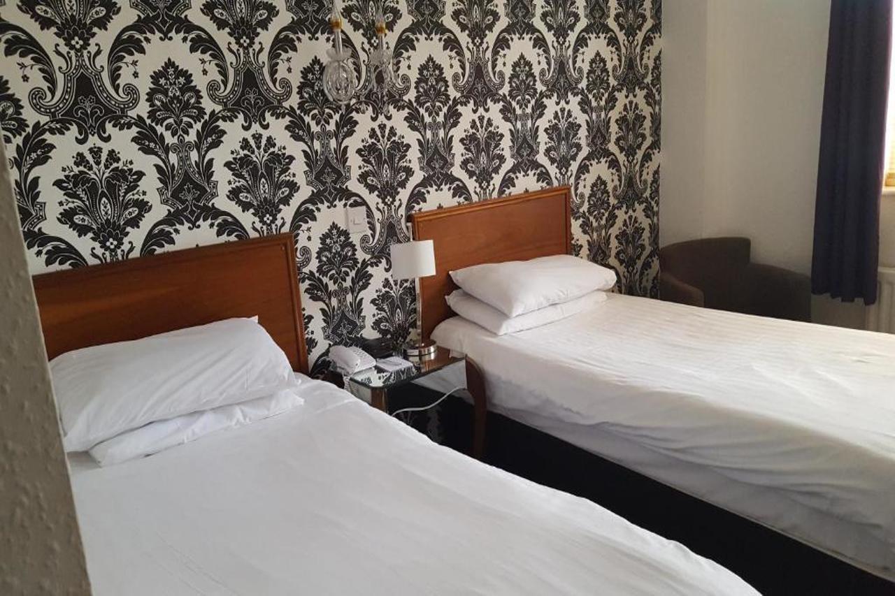 Barons Court Hotel Walsall Luaran gambar