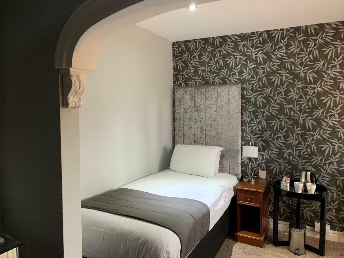 Barons Court Hotel Walsall Luaran gambar
